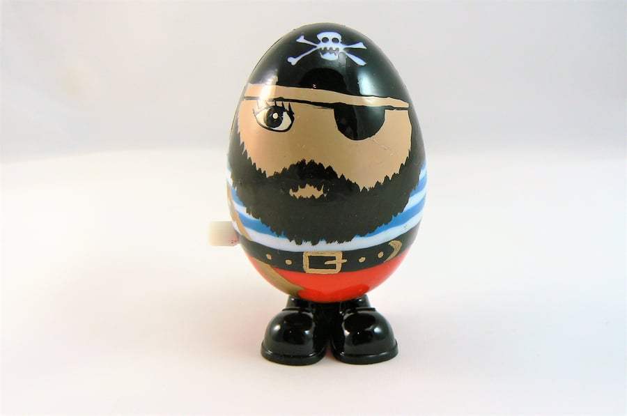 Pirate egg decoration