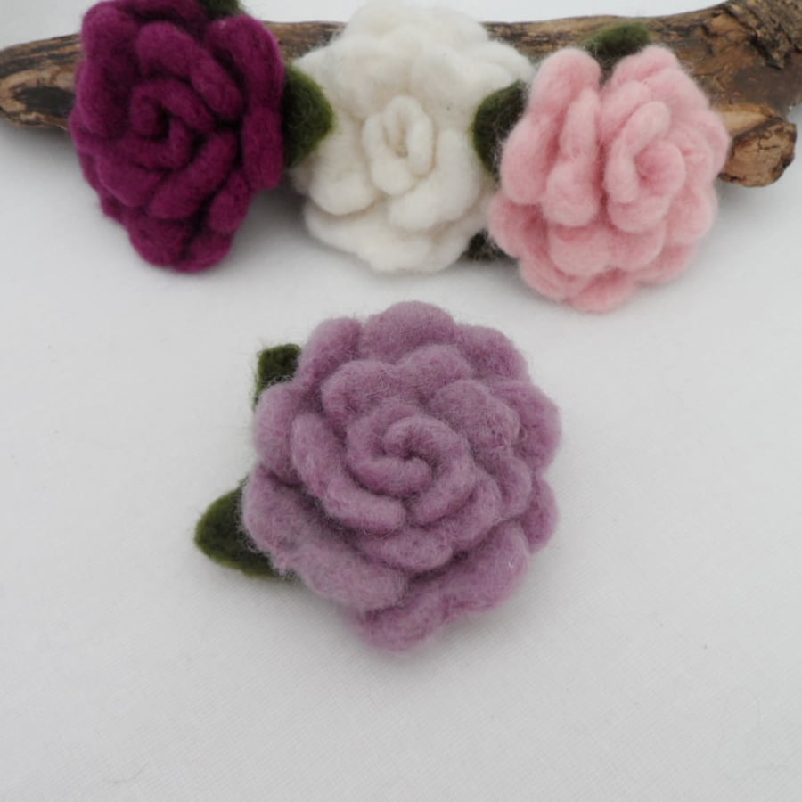 Needle felted rose corsage (lilac)