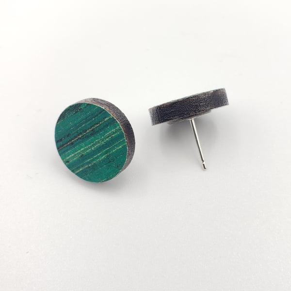 Green, black and off white small stripy stud earrings