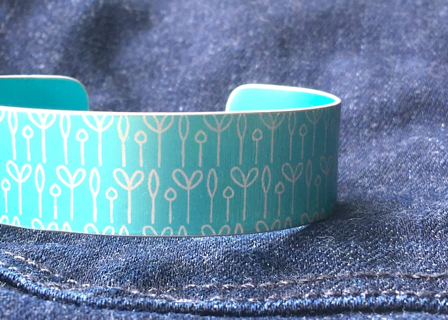 Spring buds pattern cuff bracelet turquoise 