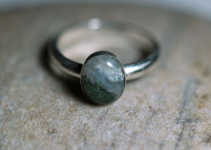 Silver Ring with Green Moss Agate Gemstone, size Q-R, Hallmarked