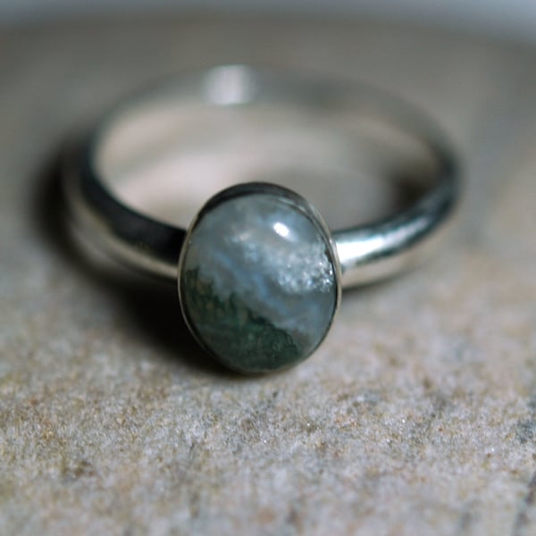 Silver Ring with Green Moss Agate Gemstone, size Q-R, Hallmarked