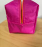 Bright Abstract Print Quilted Fabric Box Shape Washbag - Image 6