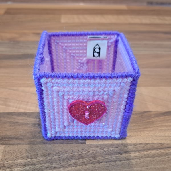 Medium container for office items - purple, pink pattern with heart charm