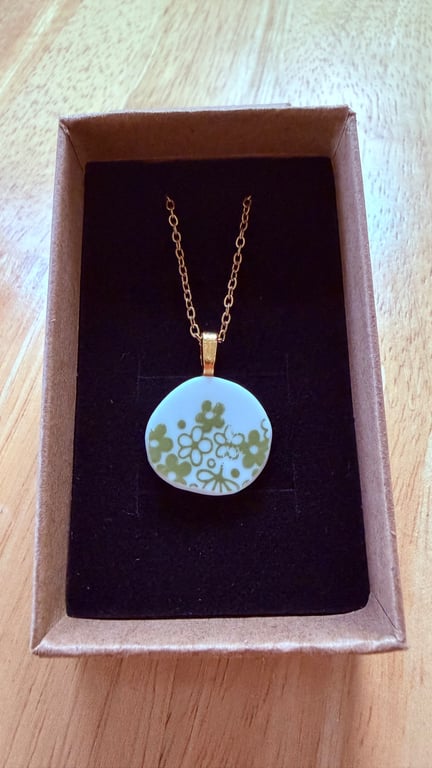 Upcycled bone china necklace green flower 1960s 1970s