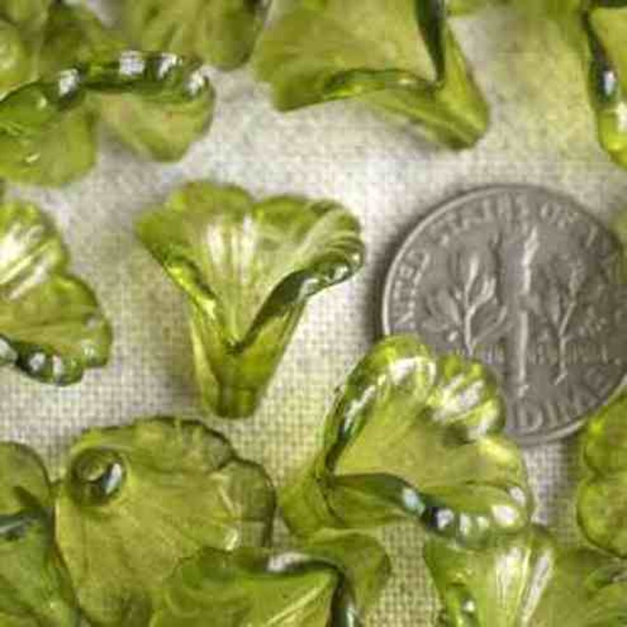 Green translucent  lucite lily flower beads - 4pcs