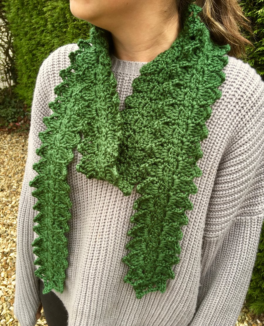 Green Leaf Crochet Scarf