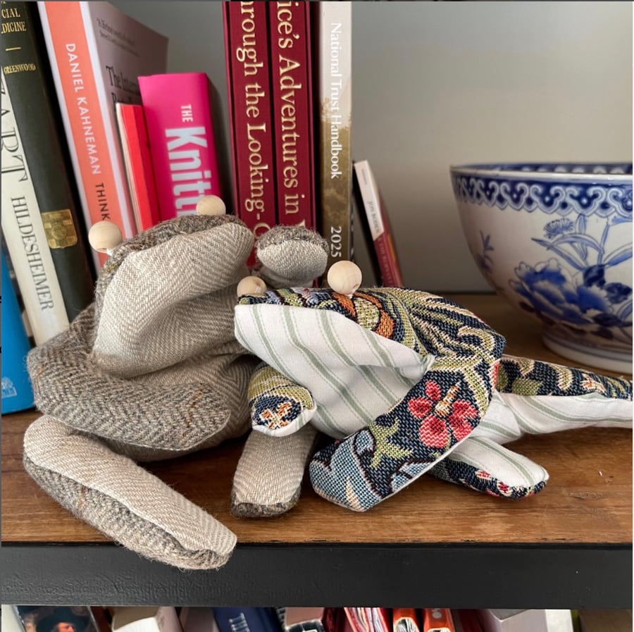 Classic Cotswold Frog