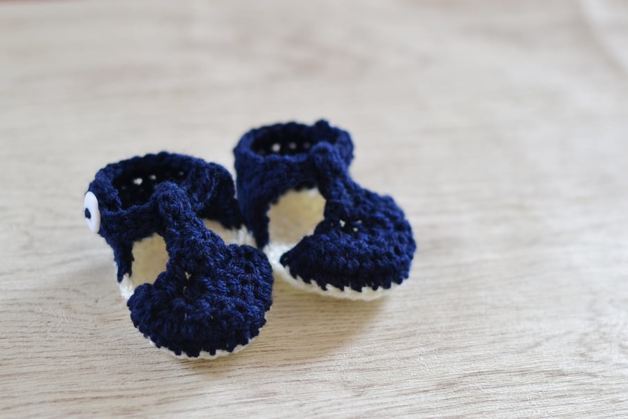 Newborn Navy Boys or Girls Crochet T Bar Baby Sandals