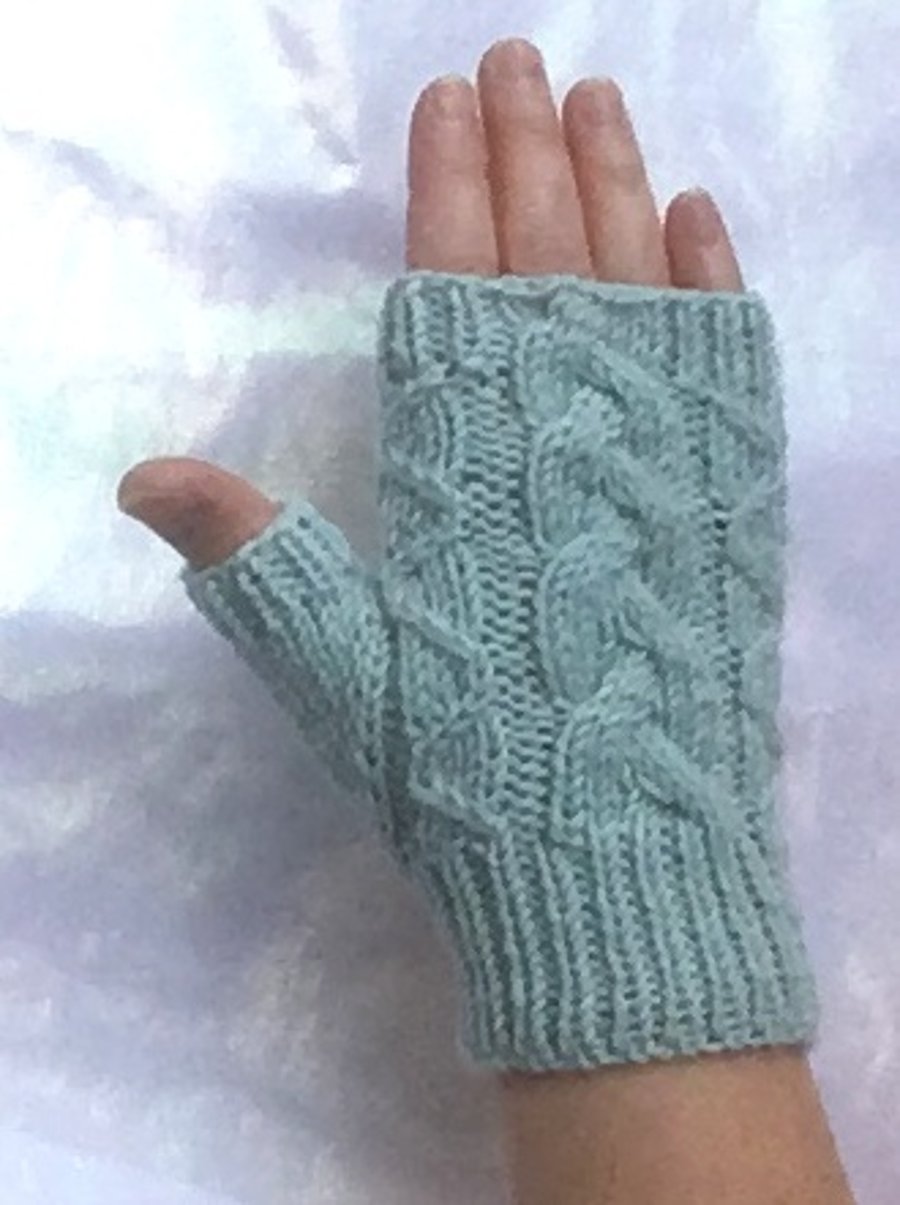 Fingerless Mitts: Ice Blue Braid