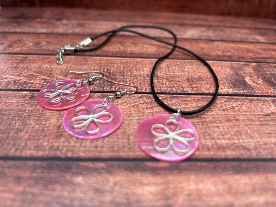 Pink Floral Necklace and Earrings Set – Silver Flower Design