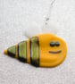 Busy Bee Hanger in Fused Glass - 6151 - Image 9