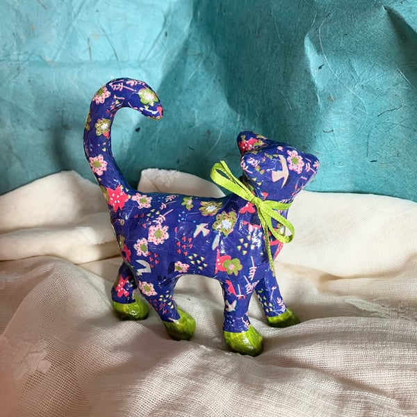 Decopatched cute cat 