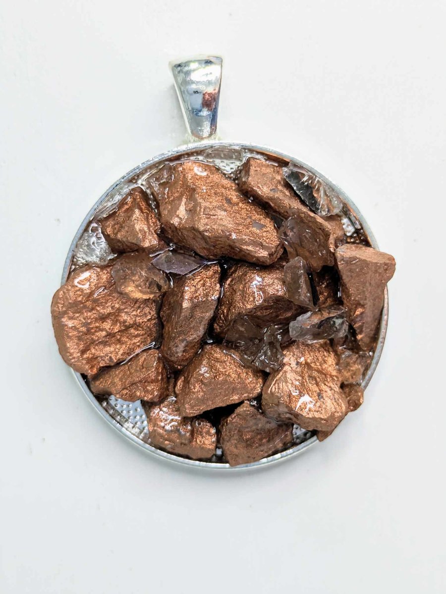 Large Round Pendant With Copper Colour Rocks and Glass