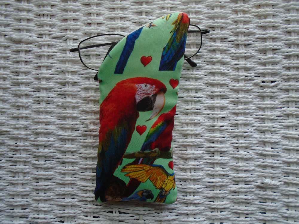 Macaw Parrot Glasses Case Lined & Padded Unique Design.