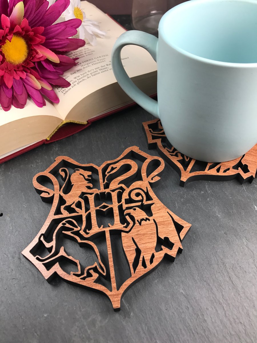 Individual Hogwarts crest Coaster.