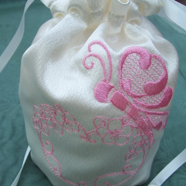 Flower Girl Dolly Bag. Rose Petal Holder. Here Comes the Bride. Pink and Ivory.