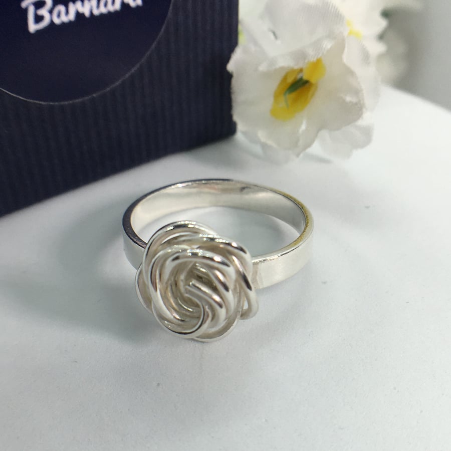 Knotted Rose Band Ring