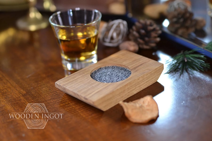 Mini British oak coaster & 1 Old Fashioned glass