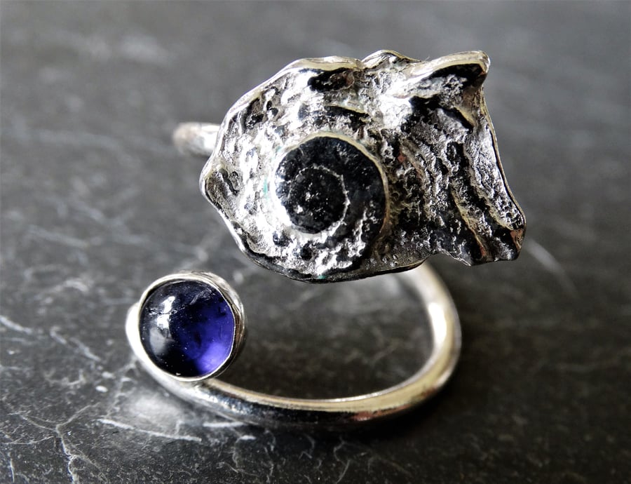 Tresor cast shell and iolite tristan ring