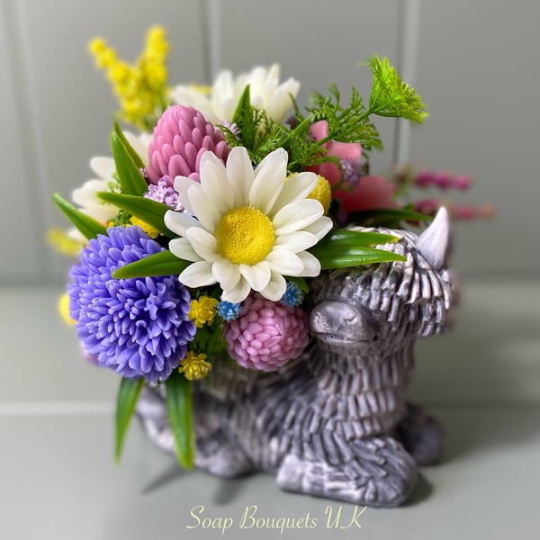 Soap Wildflower Bouquet in Highland Cow Vase – Handmade Countryside Decor & Gift