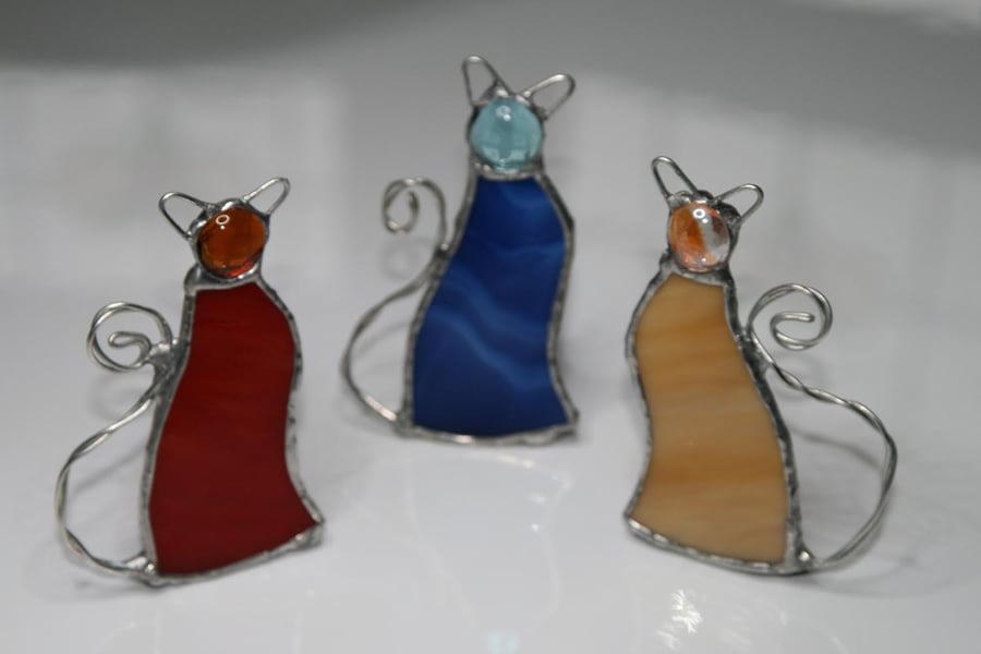 Handmade freestanding stained glass cats