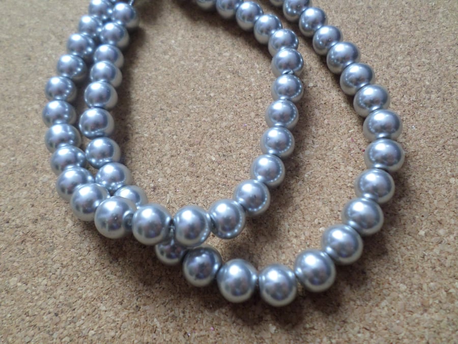 50 x Glass Pearl Beads - Round - 8mm - Grey