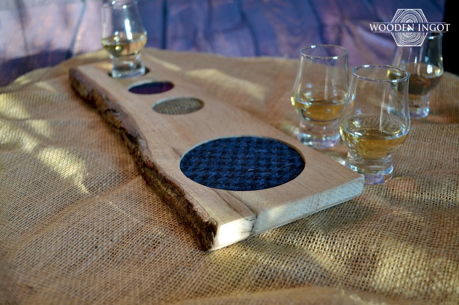 Oak whisky tasting board, bottle holder & knotted waney edge - 3 glasses choice