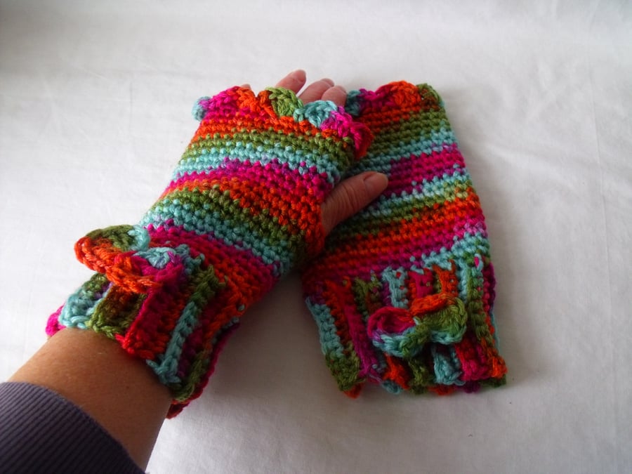 acrylic ladies fingerless mittens, crocheted fingerless gloves, large size