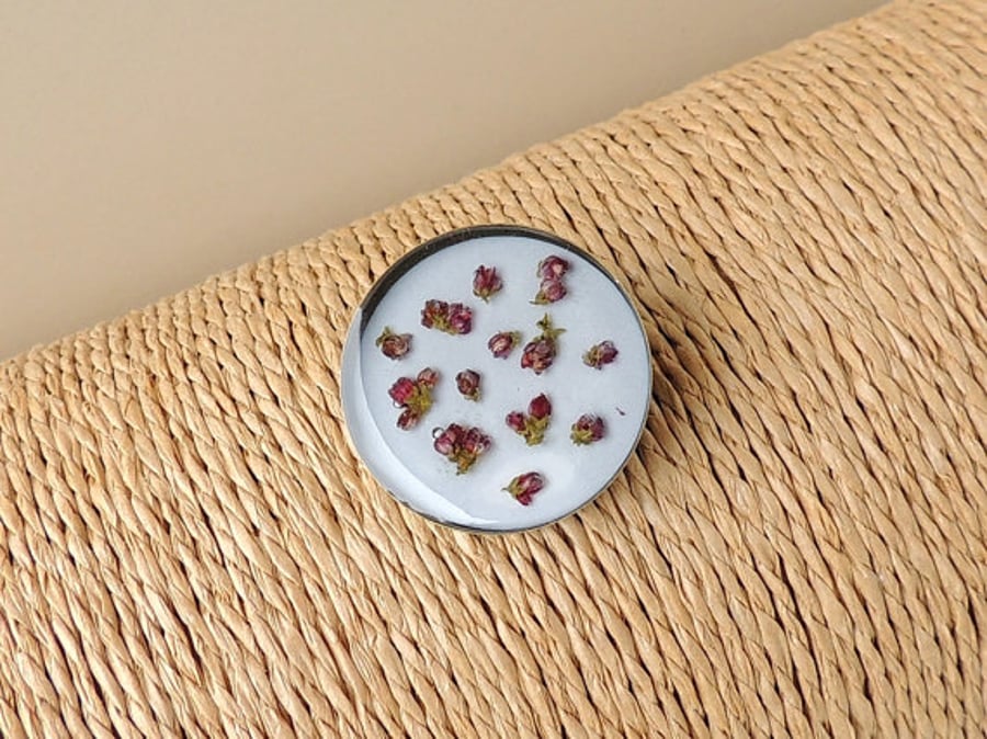 SECONDS: Flowers Resin Brooch (2042)