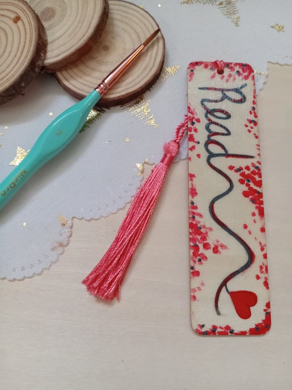 Wooden read bookmark 