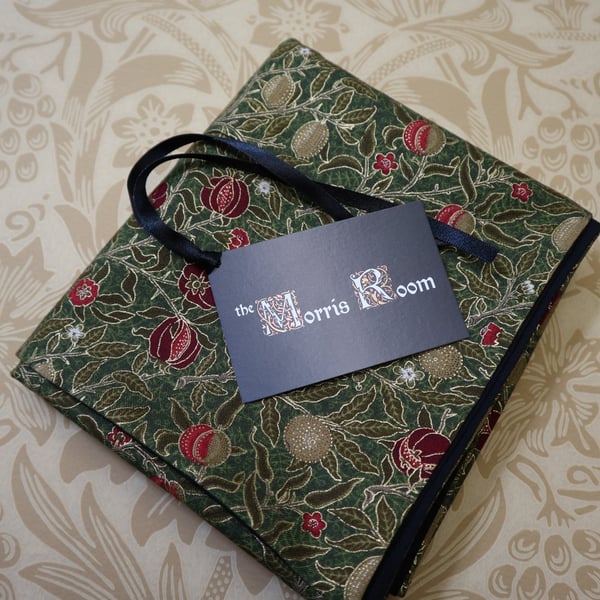 William Morris Scarf Fruit Green