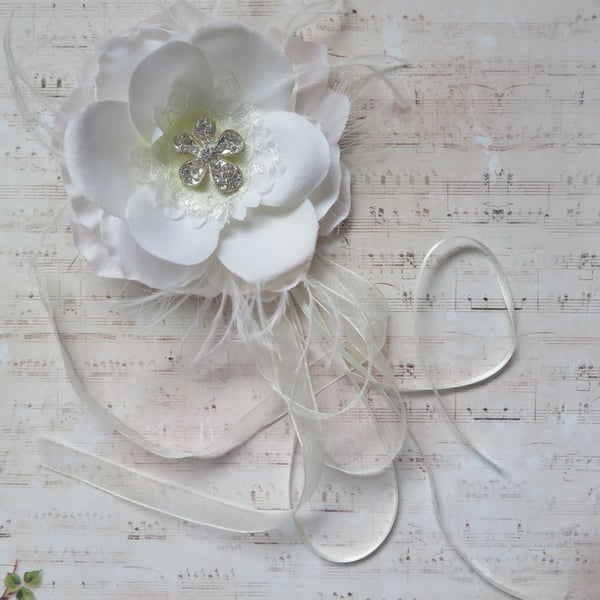 Regency Penny Blossom – Ivory Rose & Feather Hair or Bonnet Clip