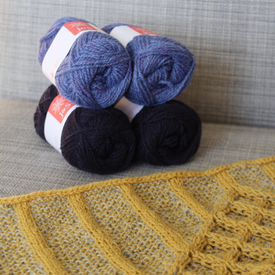 Soft-Hearted Cowl (navy & blue - size 1)