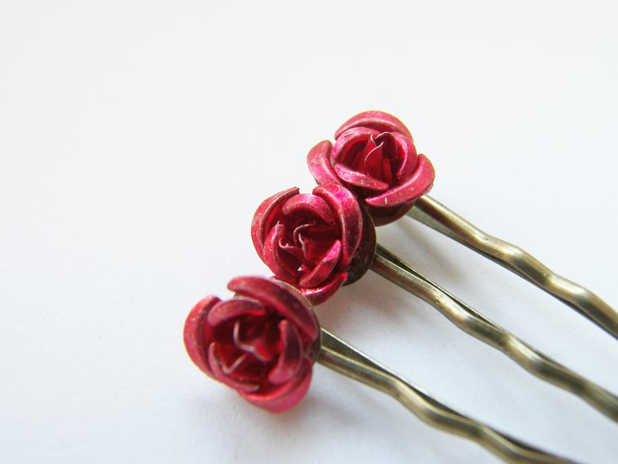 Valentines Red Rose Hair Bobby Pin Set - Bridal Wedding - ROSES ARE RED