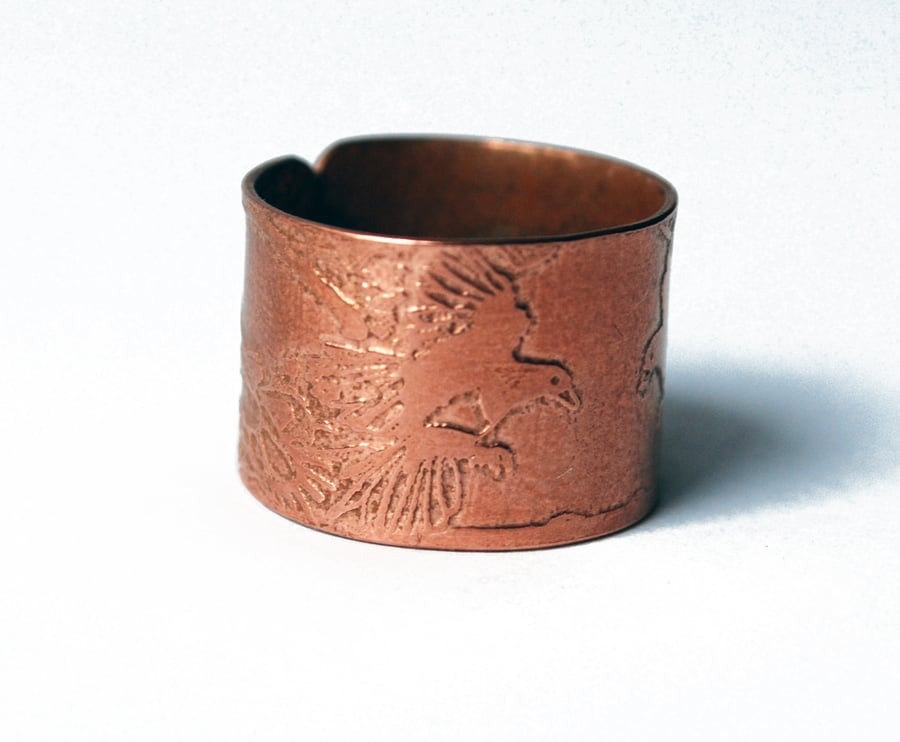 Etched copper raven ring - adjustable size