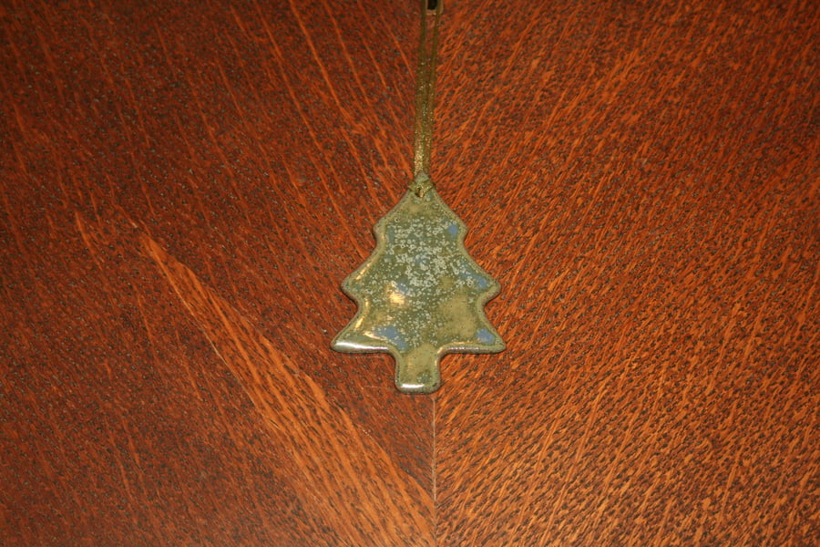 Christmas tree stoneware ceramic green hanging decoration & gift tags