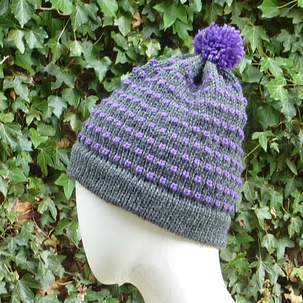 Woman's Knitted Beanie