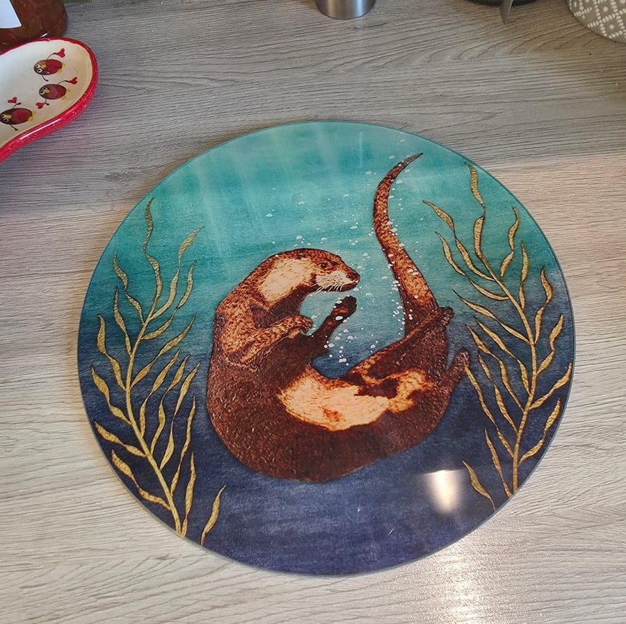 Otter in Kelp Chopping Board 