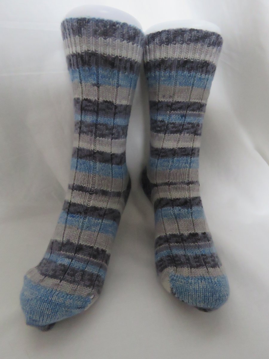 Hand-cranked Knitted Ribbed Wool Socks Size 6 to 7