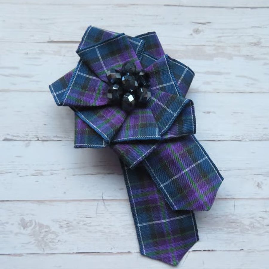 Pride of Scotland Purple & Navy Tartan Ribbon Ruffle Celtic Brooch Pin 