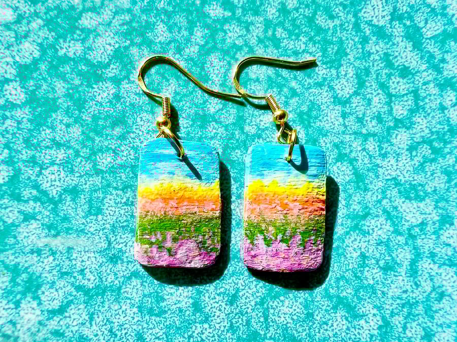 Little landscapes painted on wood, gold-plated earrings