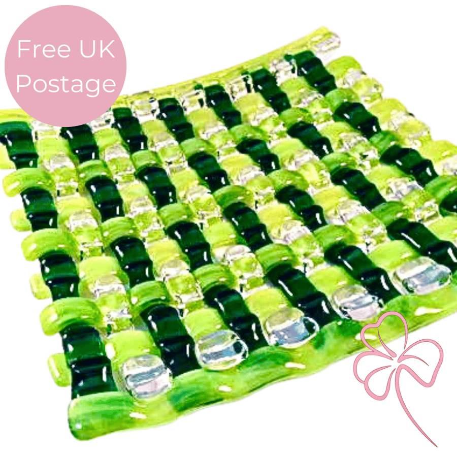 One-of-a-Kind Woven Green Glass Fused Plate – Unique Handmade Home Décor