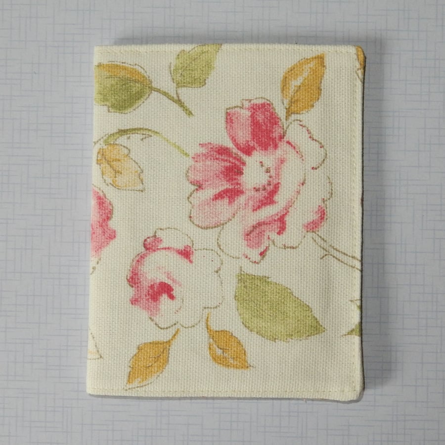 Needle case - pink roses
