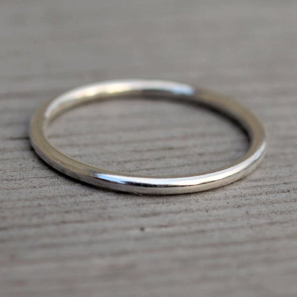 Plain Stack Ring 1.5mm