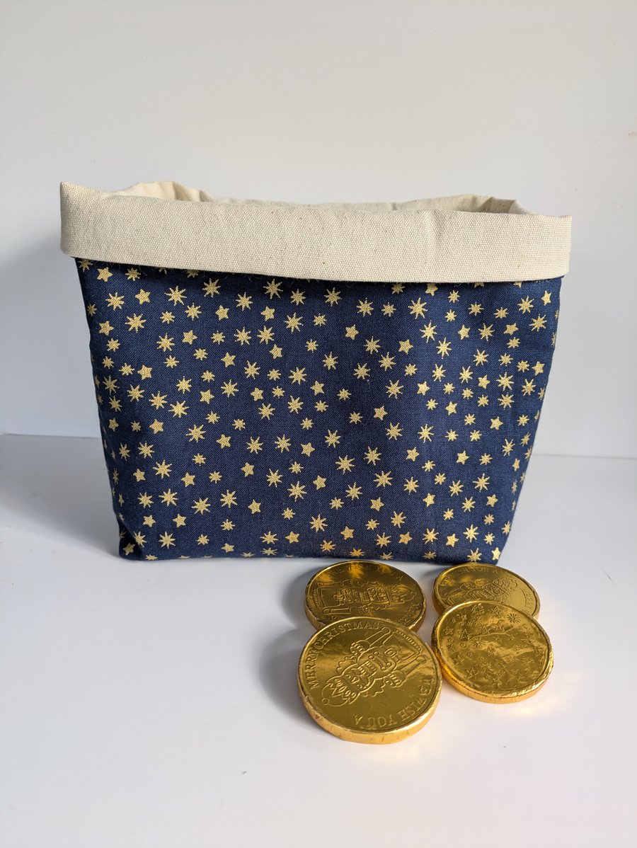 Fabric storage basket 