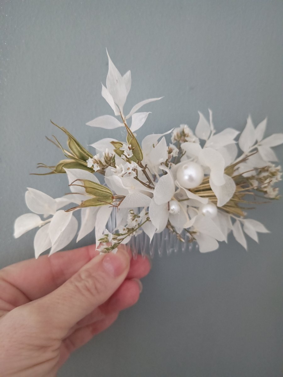 Bespoke dried hair comb- White 