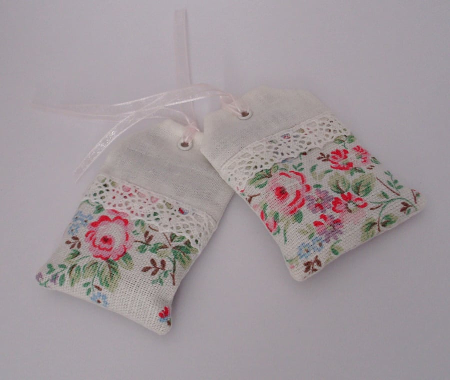 Lavender bag,scent luggage label,pair of lavender sachets,vintage,wedding favors