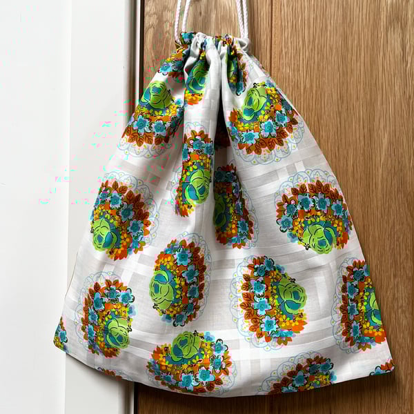 Vintage 1970s fine cotton drawstring bag 