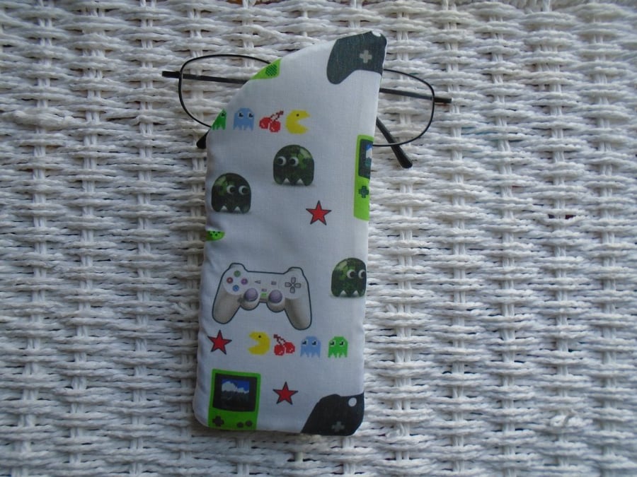 Gaming Gamer Glasses Case Lined & Padded 